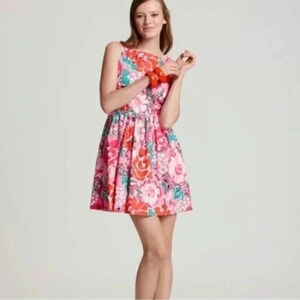 Lilly Pulitzer A Thing Called Love Alessa Dress. Stunning Floral Dress!